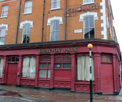 Drayton Park Pub Near Emirates Stadium
